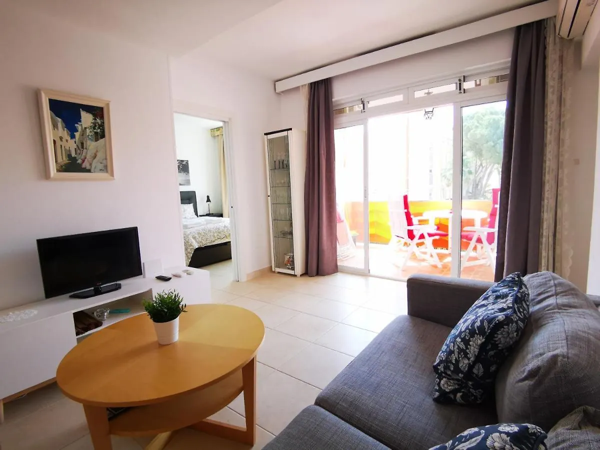 Torremolinos Beach 2 Bedrooms With Terrace And Pool 0*,  España